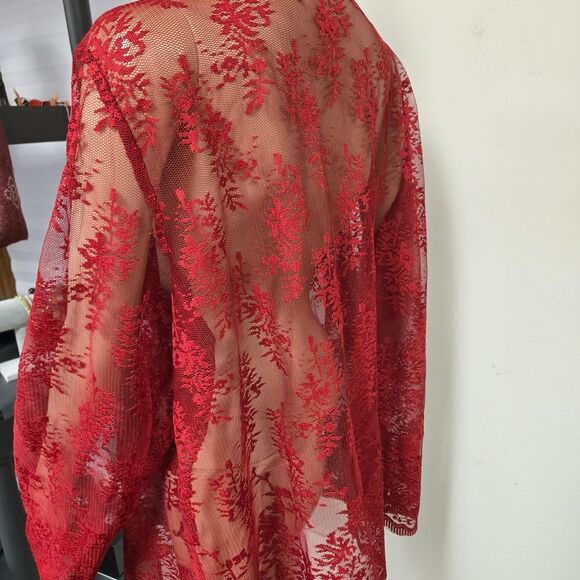 White Stag Red Lace Blouse - Picture 2 of 3